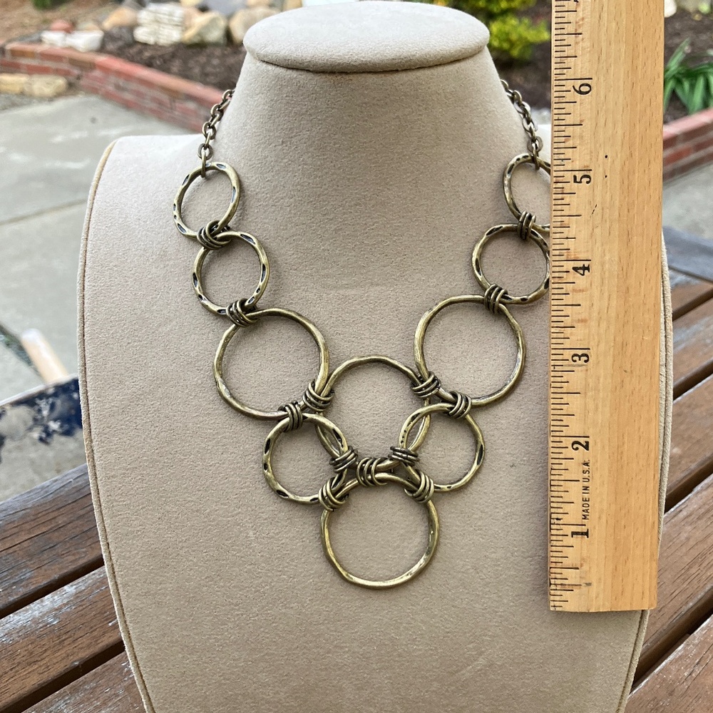 Interlocking Circle Necklace Earring Set - Picture 6 of 7